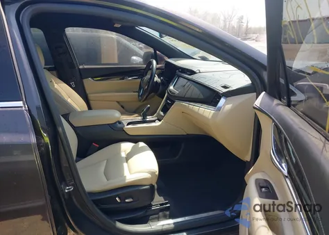 2017 Cadillac Xt5 Standard z USA, uszkodzony, nr VIN 1GYKNARS3HZ291910